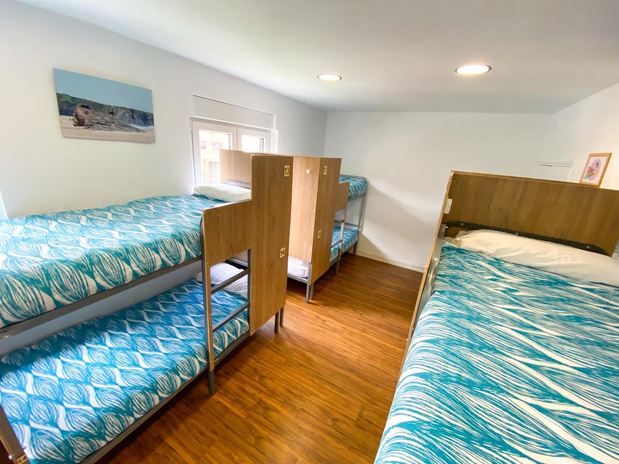 North Surf House Hostel Gijon Bilik gambar